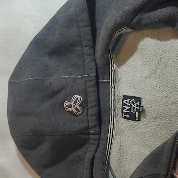TNA Grey Hoodie - Picture 4 of 5